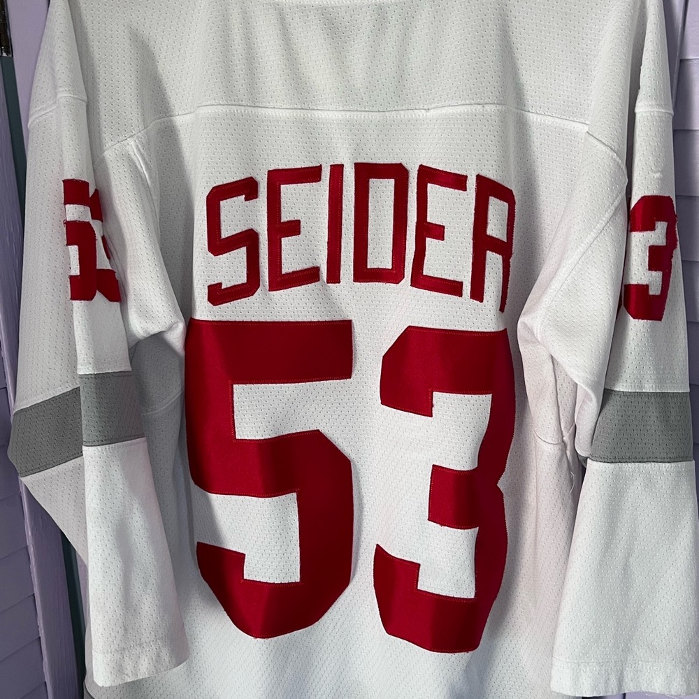 Authentic Red Wings NHL White and Red Hockey Jersey. Young men L/Xl - Picture 3 of 3